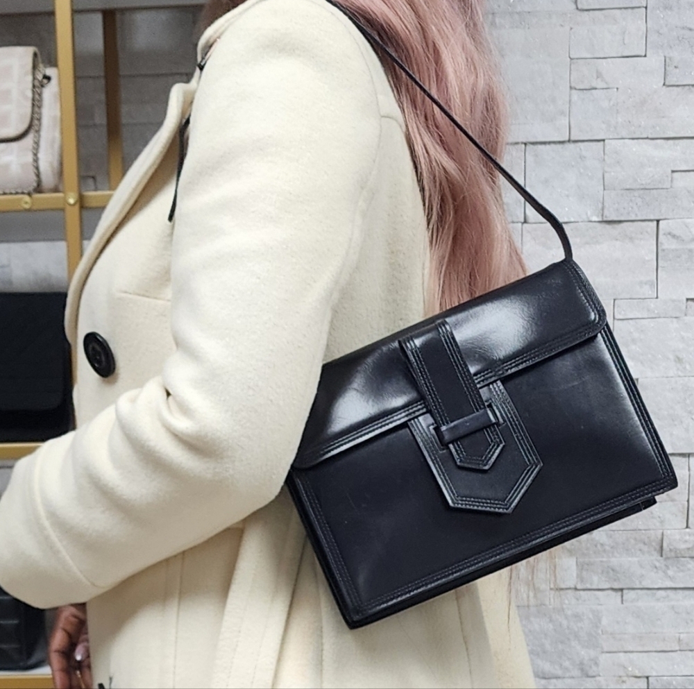 YSL Black Leather Bag – Elegant